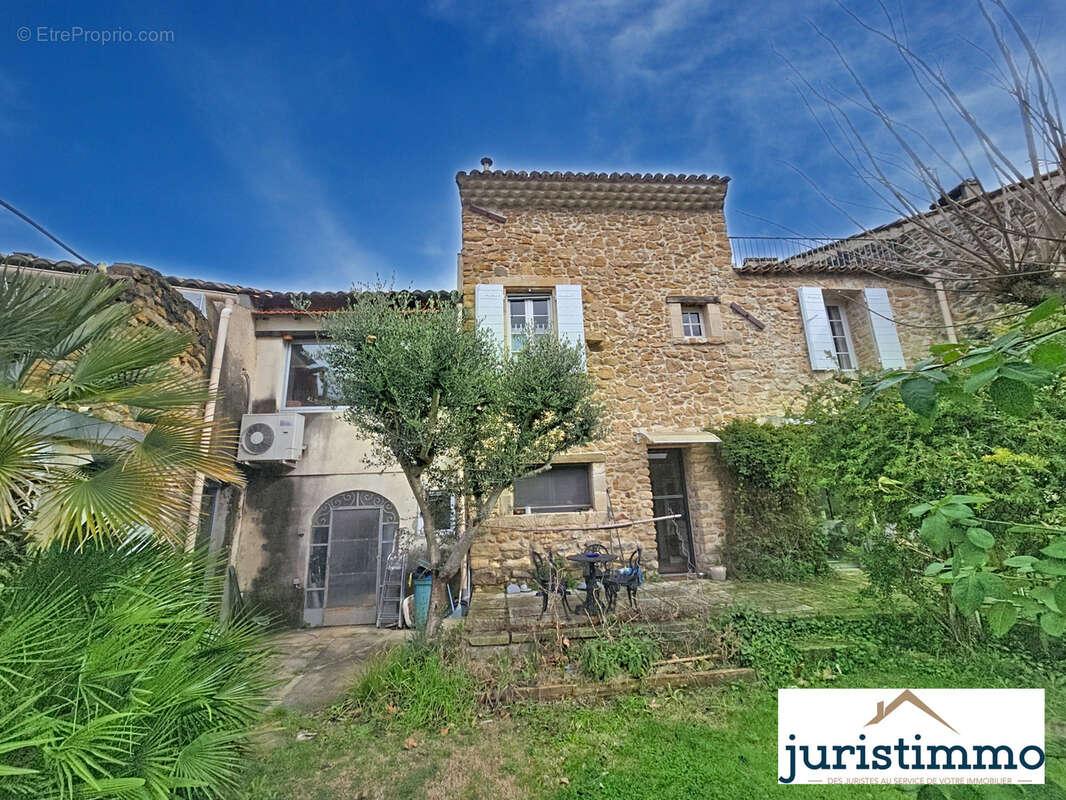 Maison à MONDRAGON