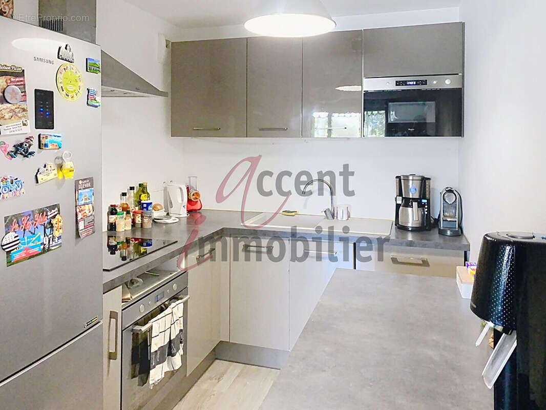 A vendre appartement récent T4 avec balcon et parking à Cavaillon - photo 4