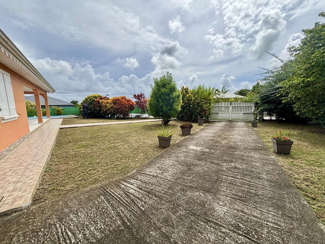 Maison à LE LAMENTIN