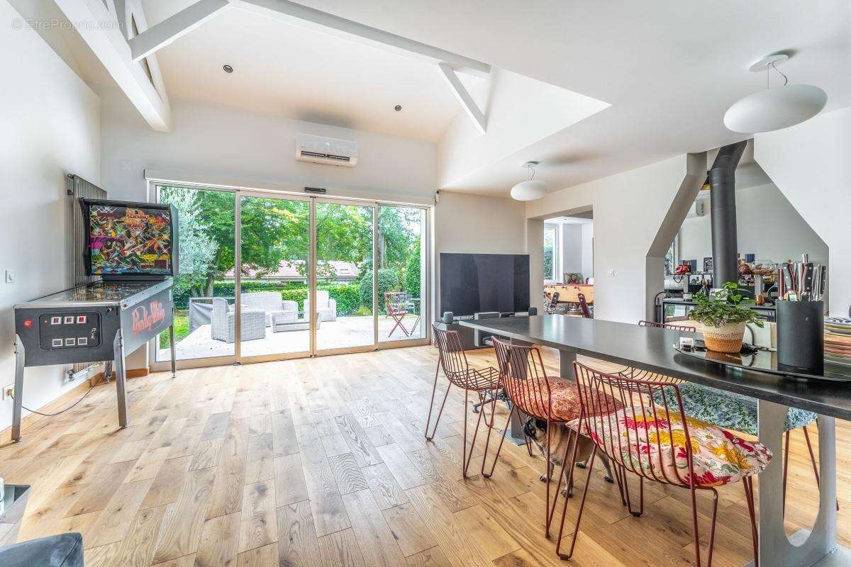 Maison à LA CELLE-SAINT-CLOUD