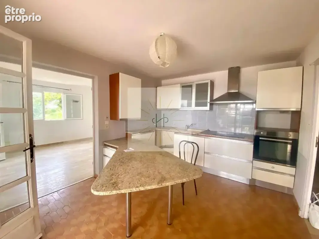Maison à TULETTE
