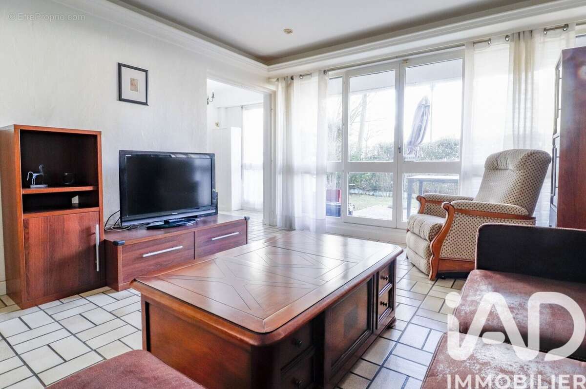 Photo 5 - Appartement à LES ULIS