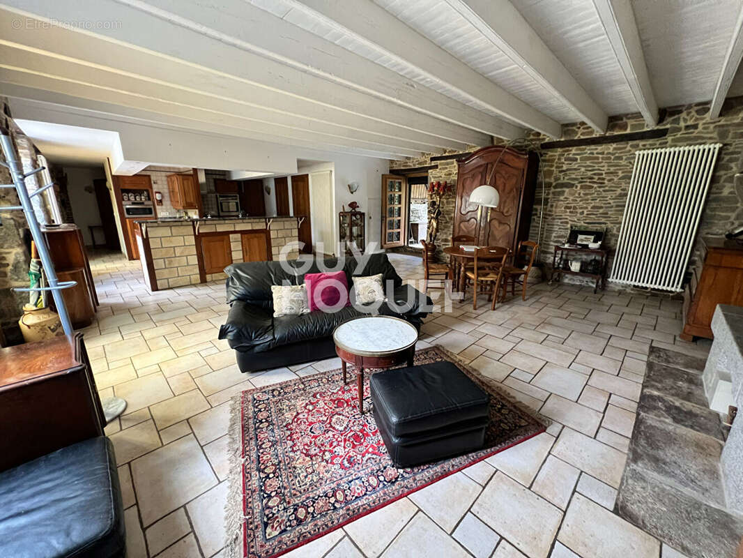 Maison à PLEINE-FOUGERES