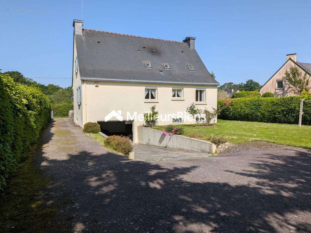 Maison à LA GACILLY