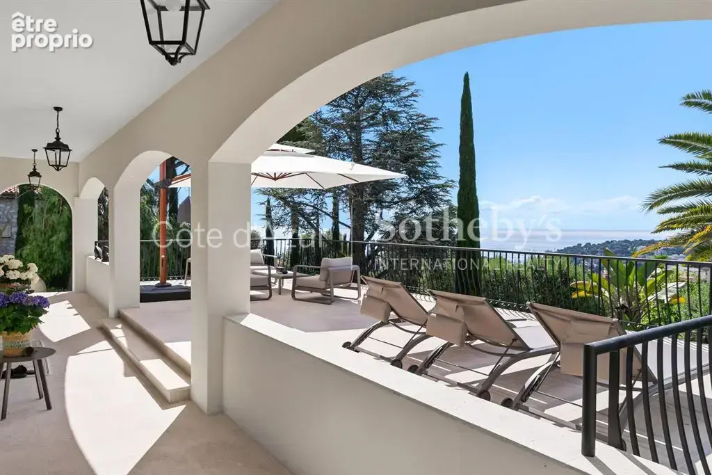 Roquebrune Cap Martin Pinella, villa rénovée avec vue mer à 10 minutes de Monaco - photo 4