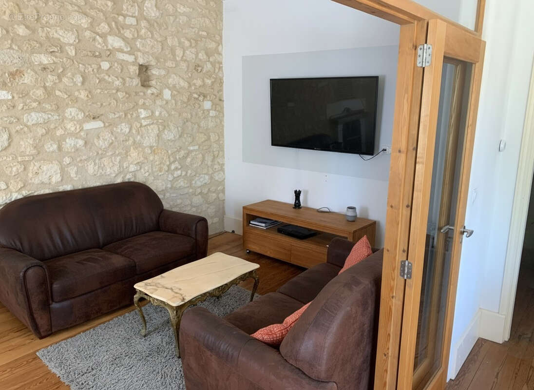 Maison à AUBETERRE-SUR-DRONNE