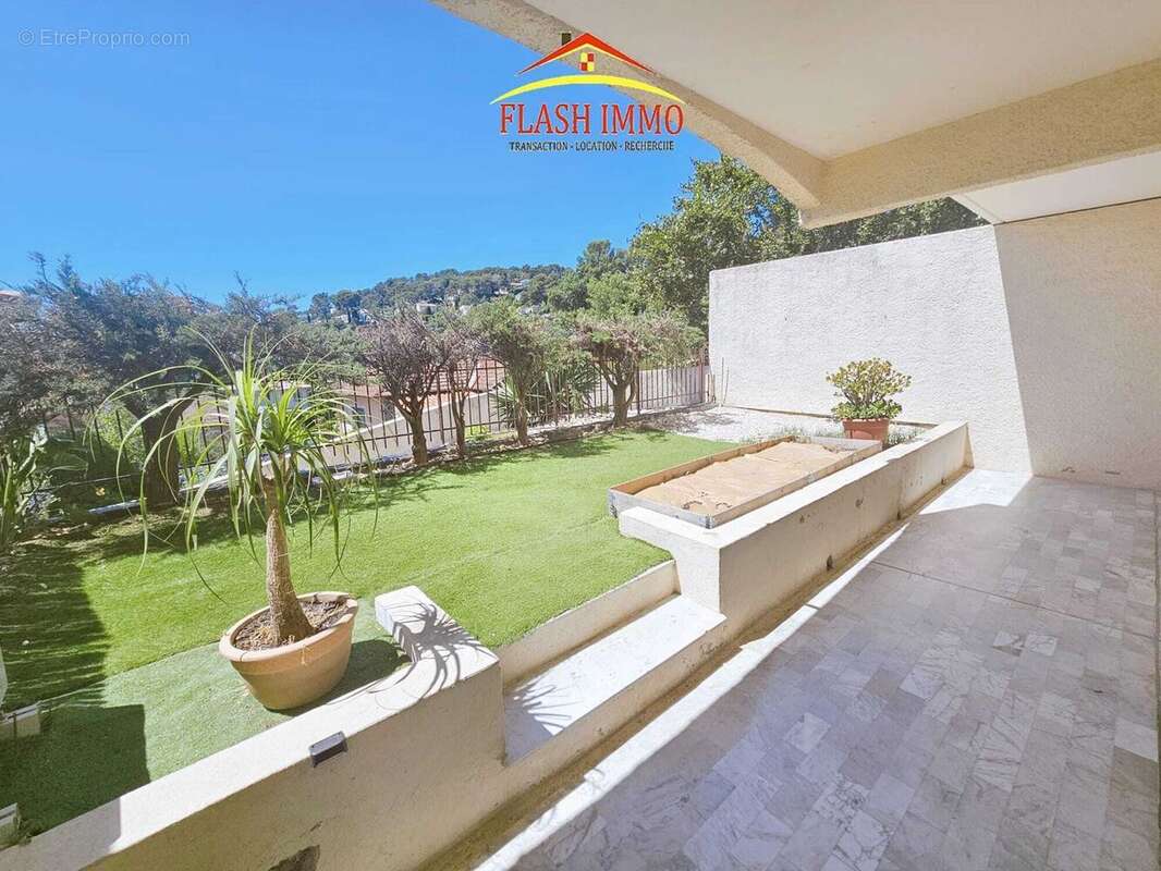 Appartement à MOUGINS