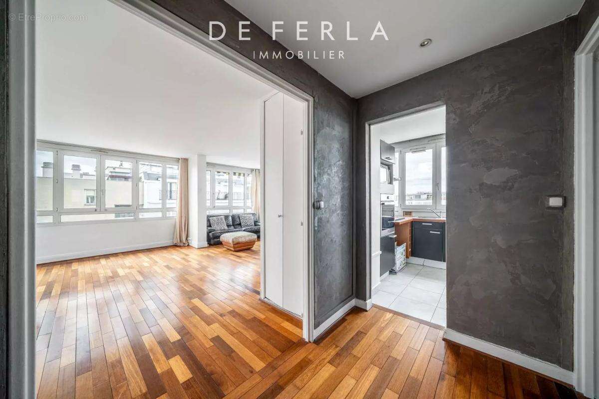 Appartement à PARIS-15E