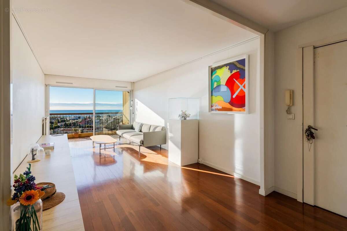 Appartement à CAGNES-SUR-MER