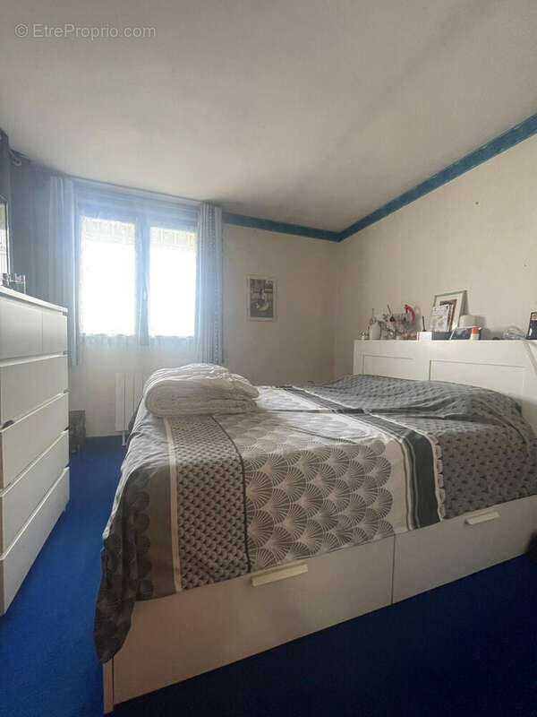 Maison à SAVIGNY-LE-TEMPLE