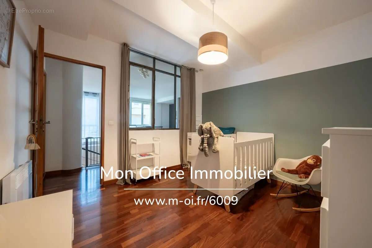 Appartement à MARSEILLE-7E