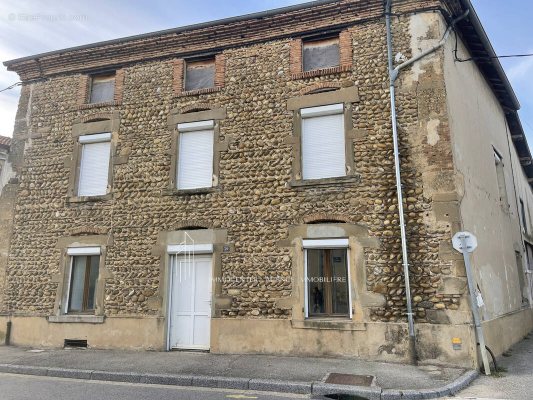 Maison à ANNEYRON
