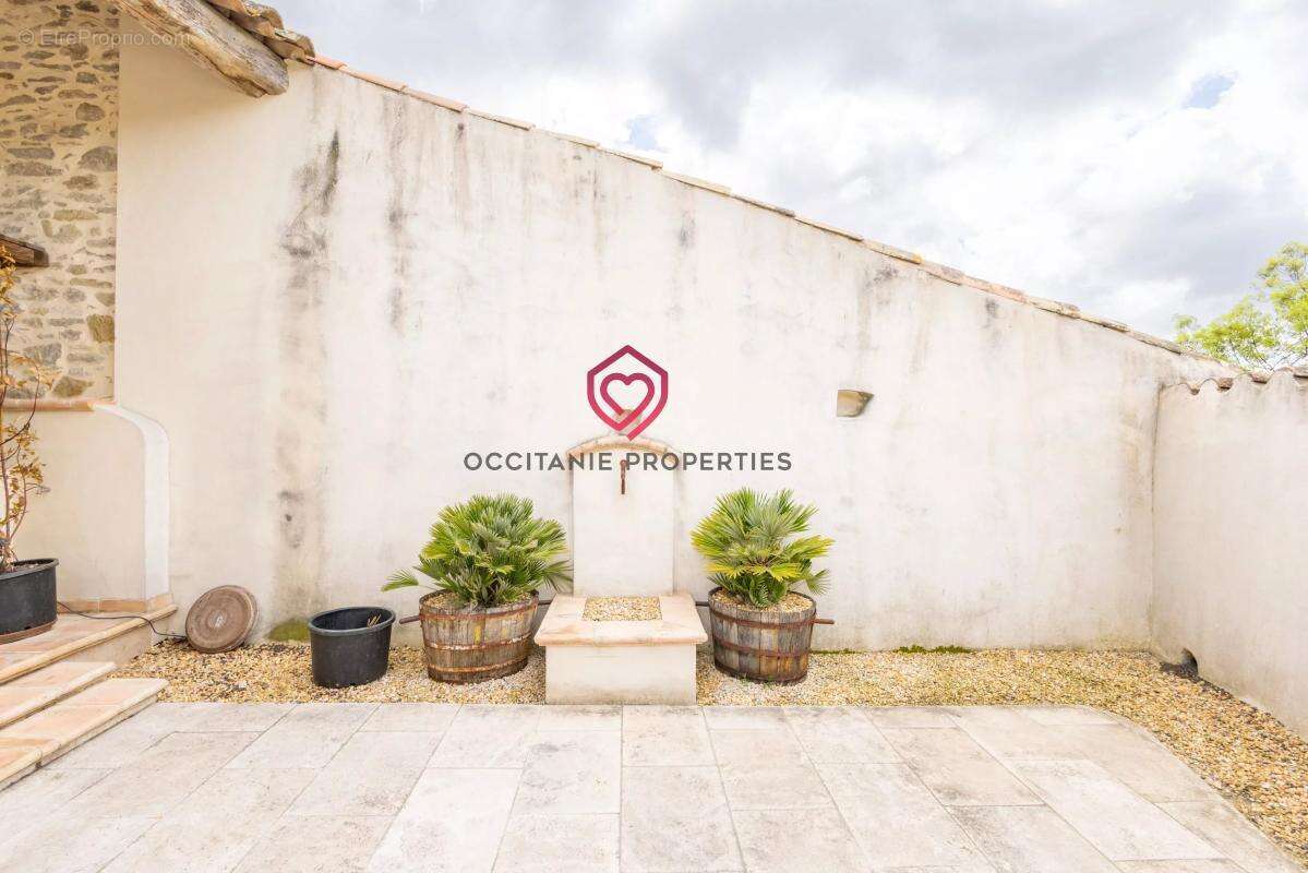 Maison en pierres rénovée avec terrasse - photo 21