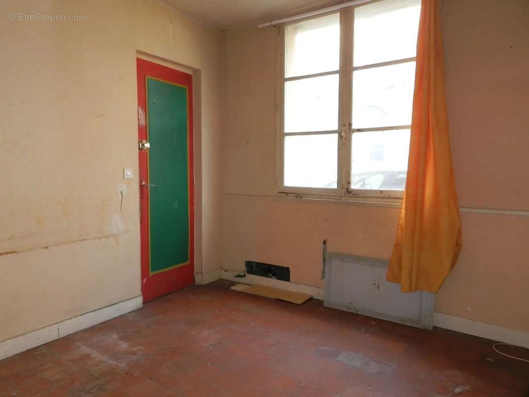 Maison à SAINT-PIERRE-SUR-DIVES