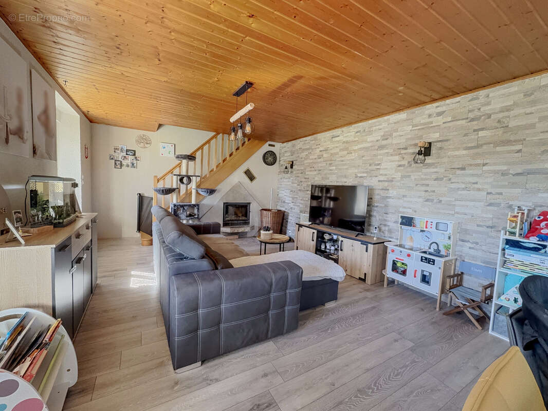 Appartement à DAMPRICHARD