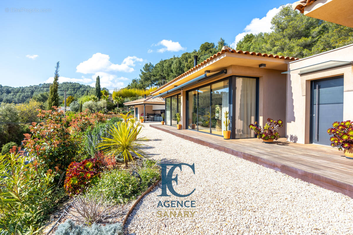 Maison à LA CADIERE-D&#039;AZUR