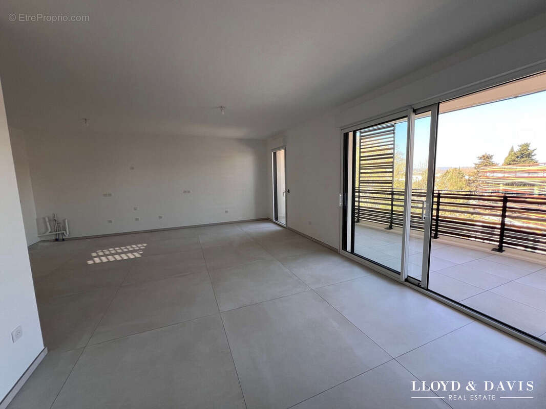 Appartement à SAINT-JEAN-DE-VEDAS
