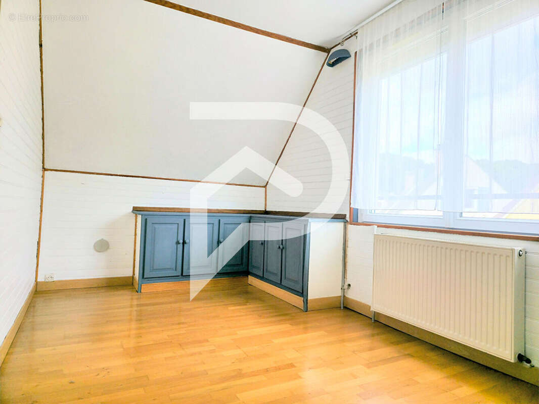 Maison à MONTATAIRE