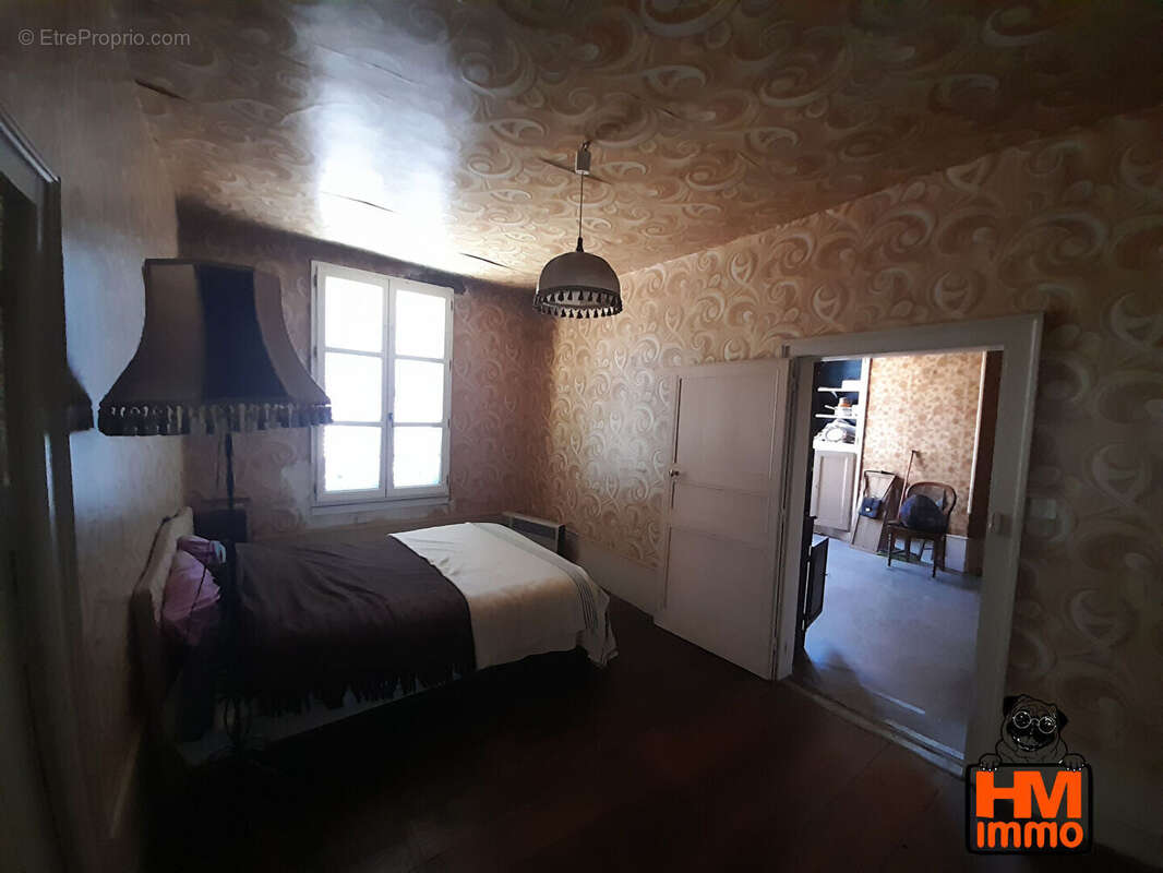 Appartement à SAINT-LEONARD-DE-NOBLAT