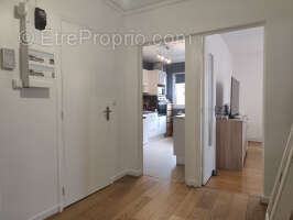 Magnifique appartement t4 refait a neuf de 78 m2 avec balcon au 1er etage d4un immeuble de standing - photo 8