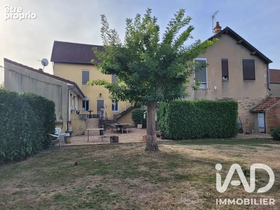 Photo 1 - Maison à TOULON-SUR-ARROUX