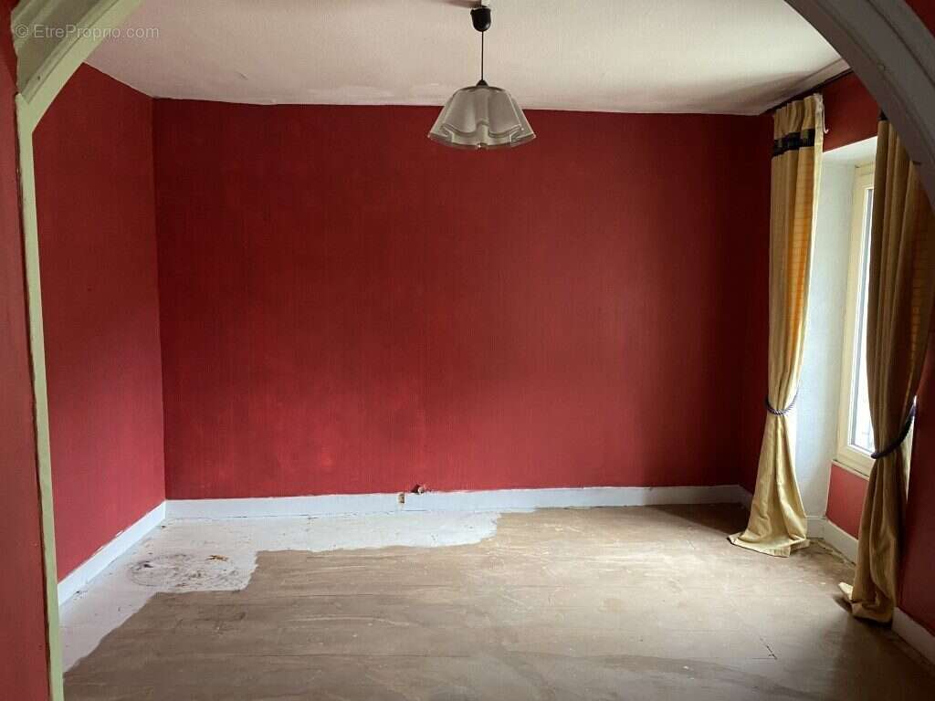 Maison 88 m² à Eymoutiers  - photo 4
