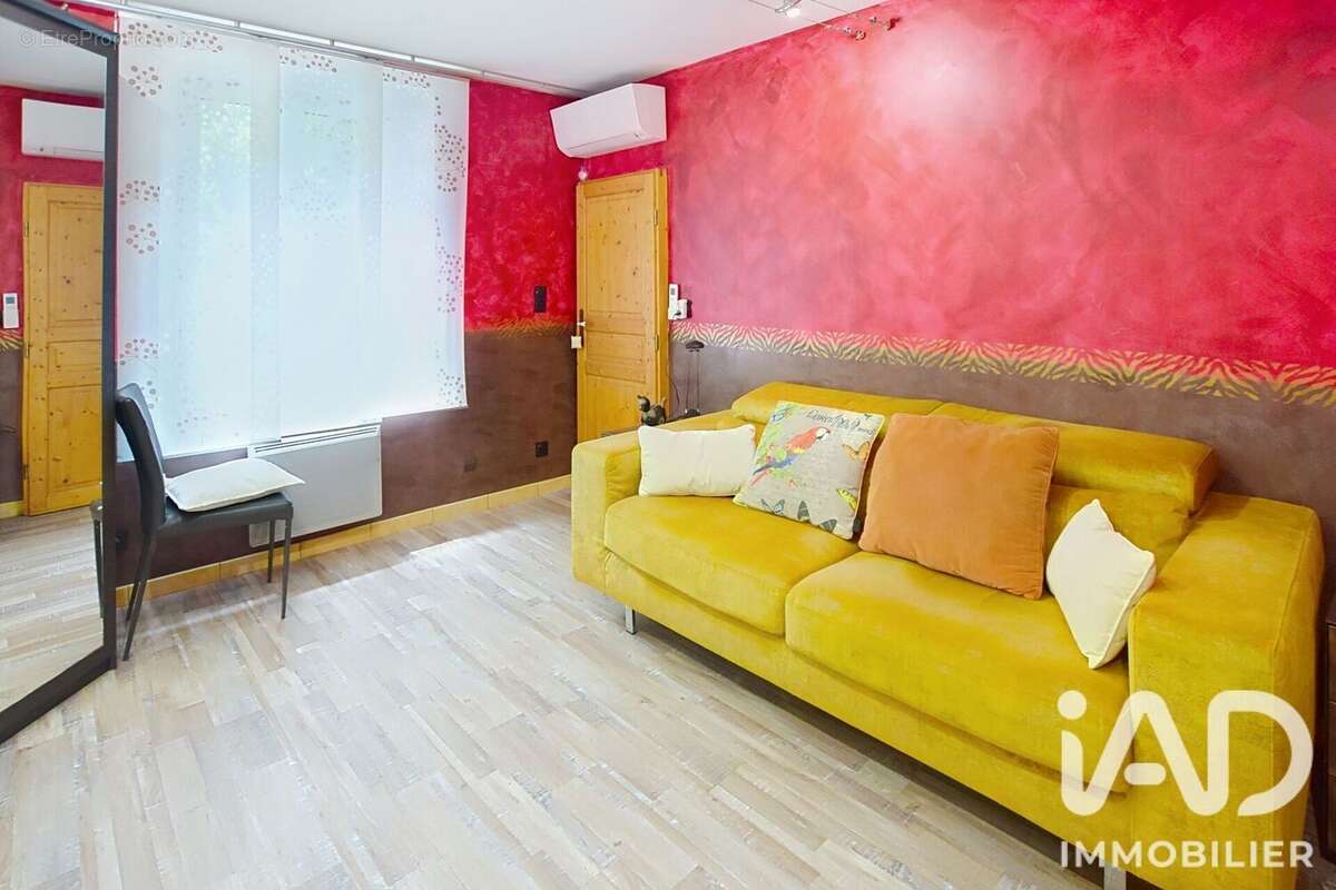 Maison 143 m² à Villeneuve-Le-Comte  - photo 6