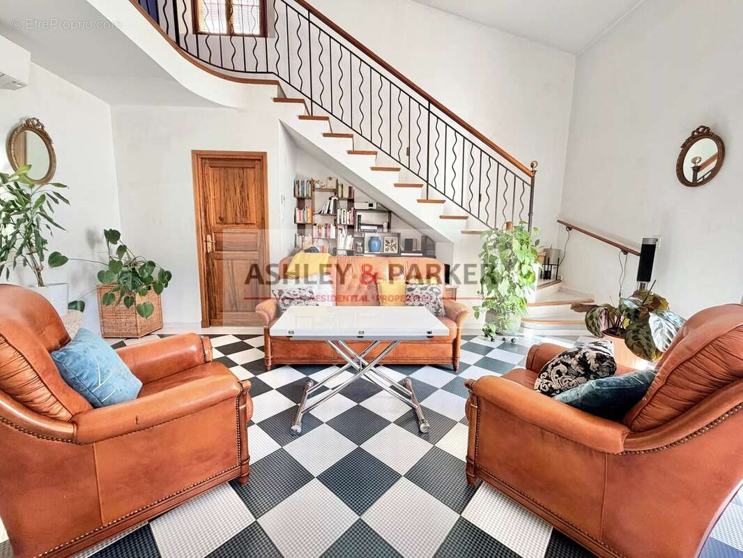 Maison à LA COLLE-SUR-LOUP