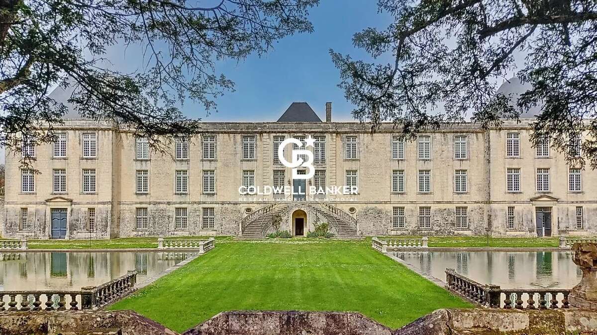 Appartement à LE DOUHET