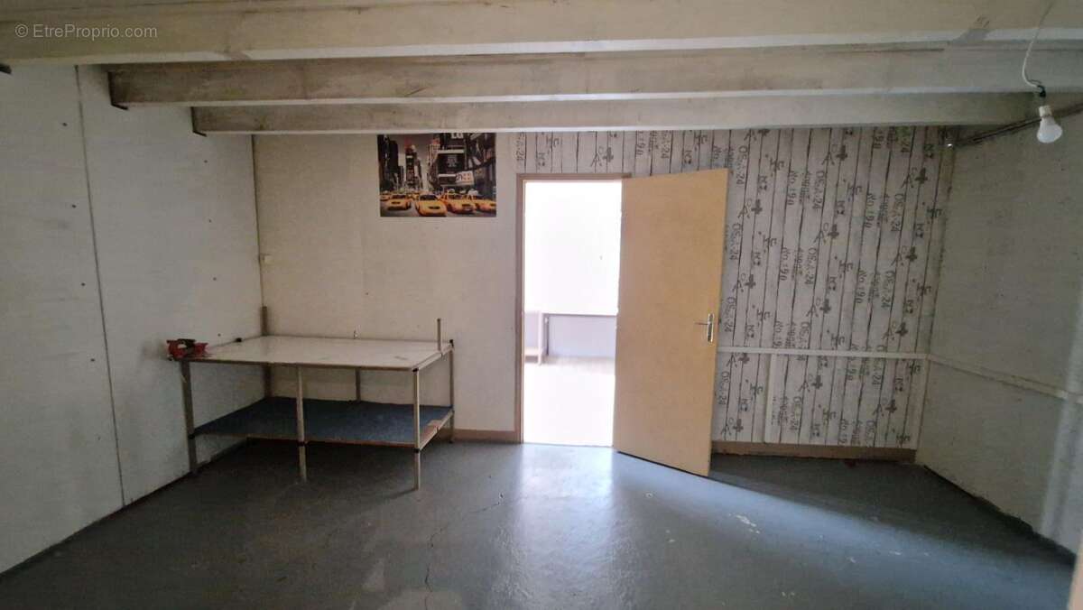 Commerce à NEUILLY-SUR-MARNE