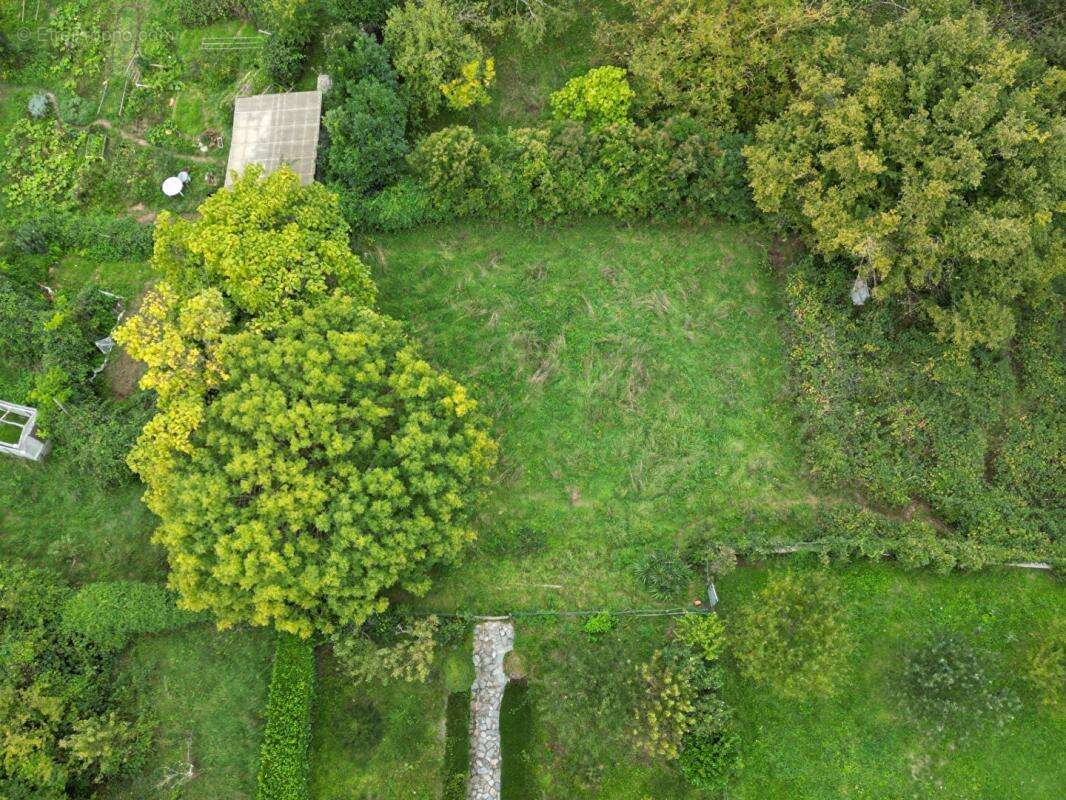 Maison à SAINT-LAURENT-DE-CERDANS