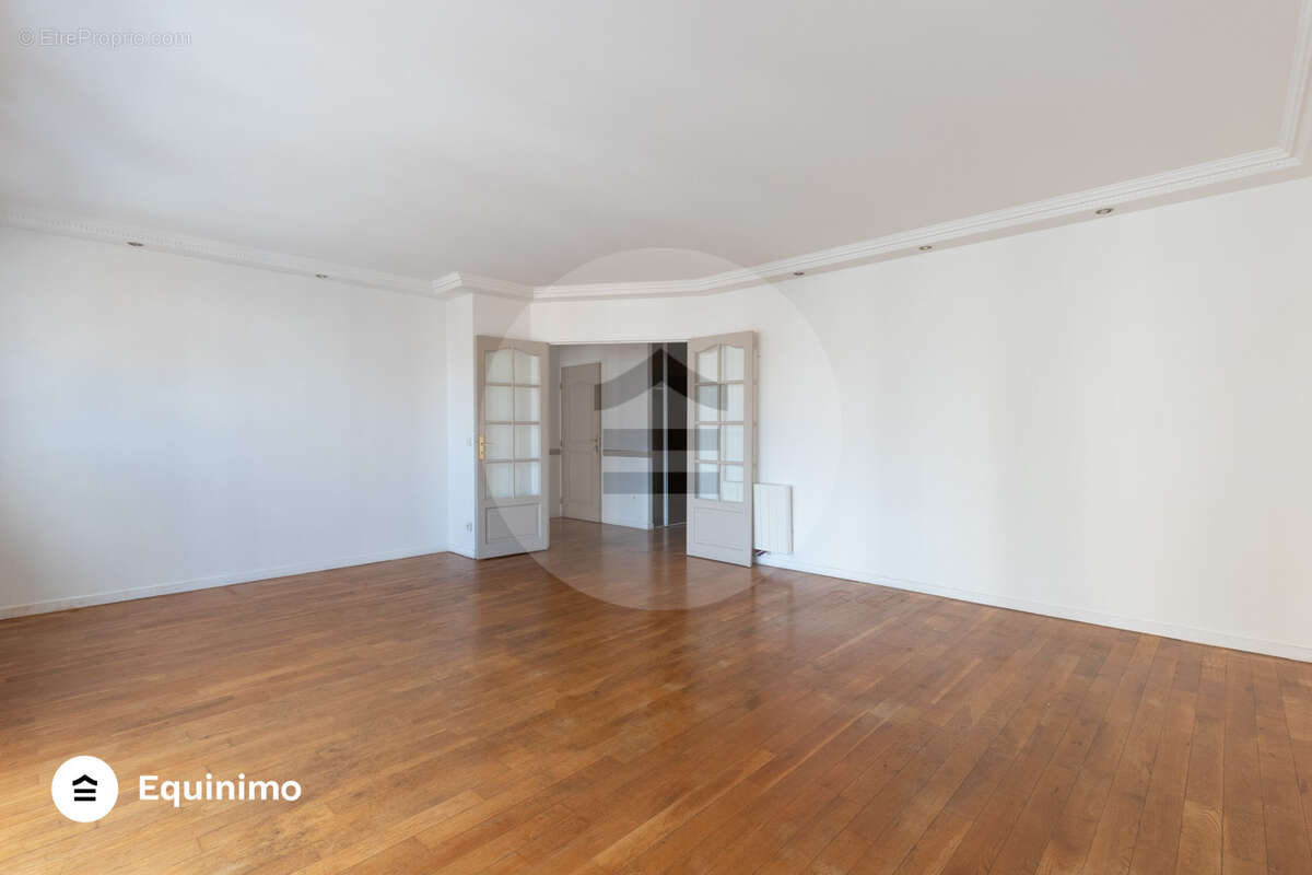 Appartement 5 pièces de 125 m2 avec 2 balcons et box   Avenue du Maréchal Juin - photo 4