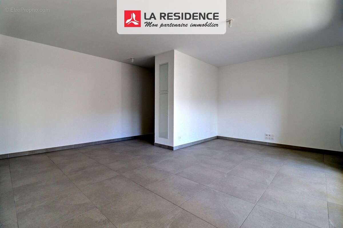 Appartement à CASTRIES