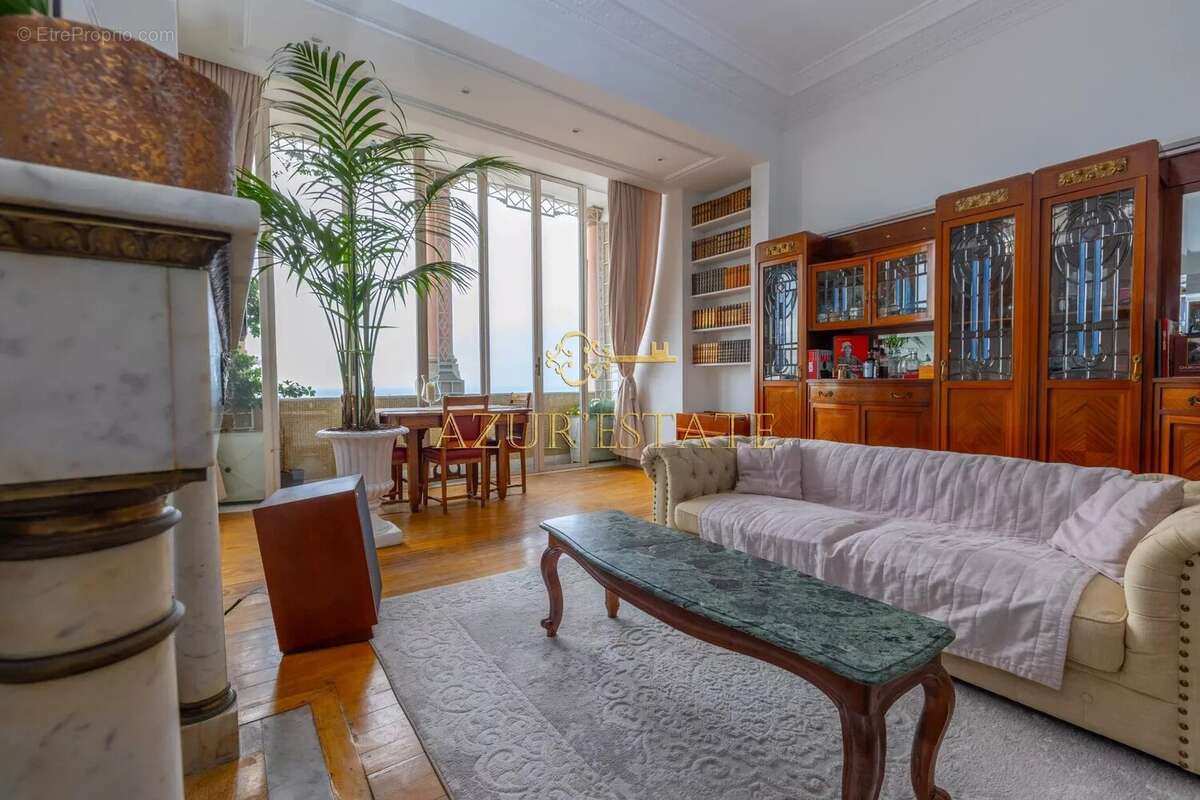 Appartement à BEAUSOLEIL