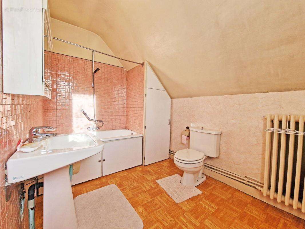 Eaubonne – maison 4/5 pièces avec dépendance et potentiel évolutif - photo 8