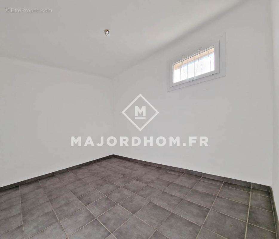 Appartement à MARSEILLE-6E