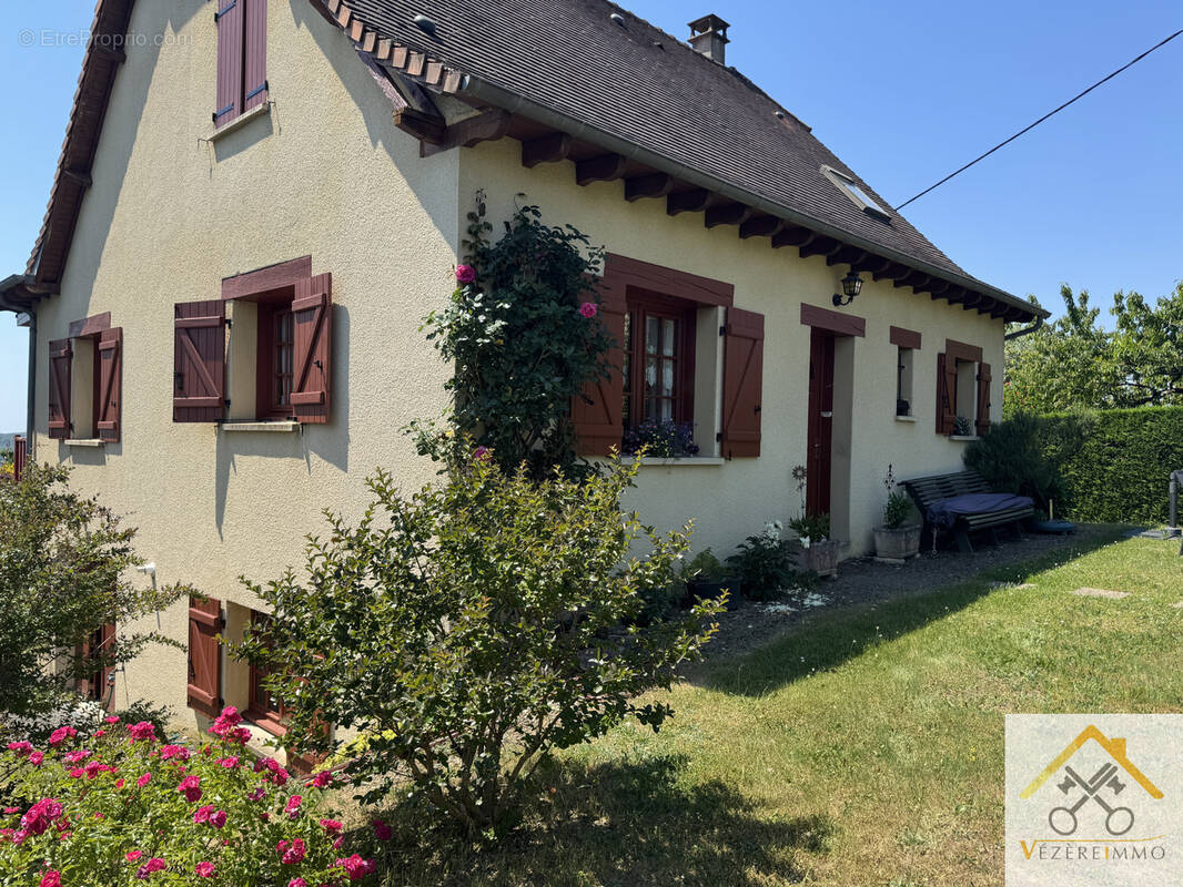 Maison à JUILLAC