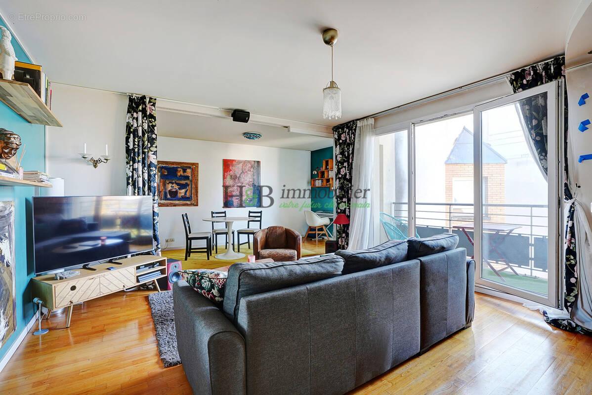 Appartement à AUBERVILLIERS