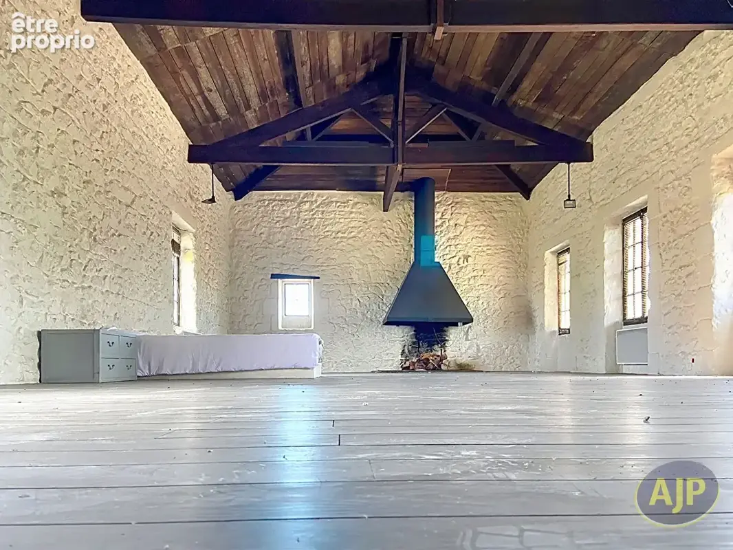 Ensemble immobilier de caractère au coeur d'un port de pêche typique du Médoc! - photo 11