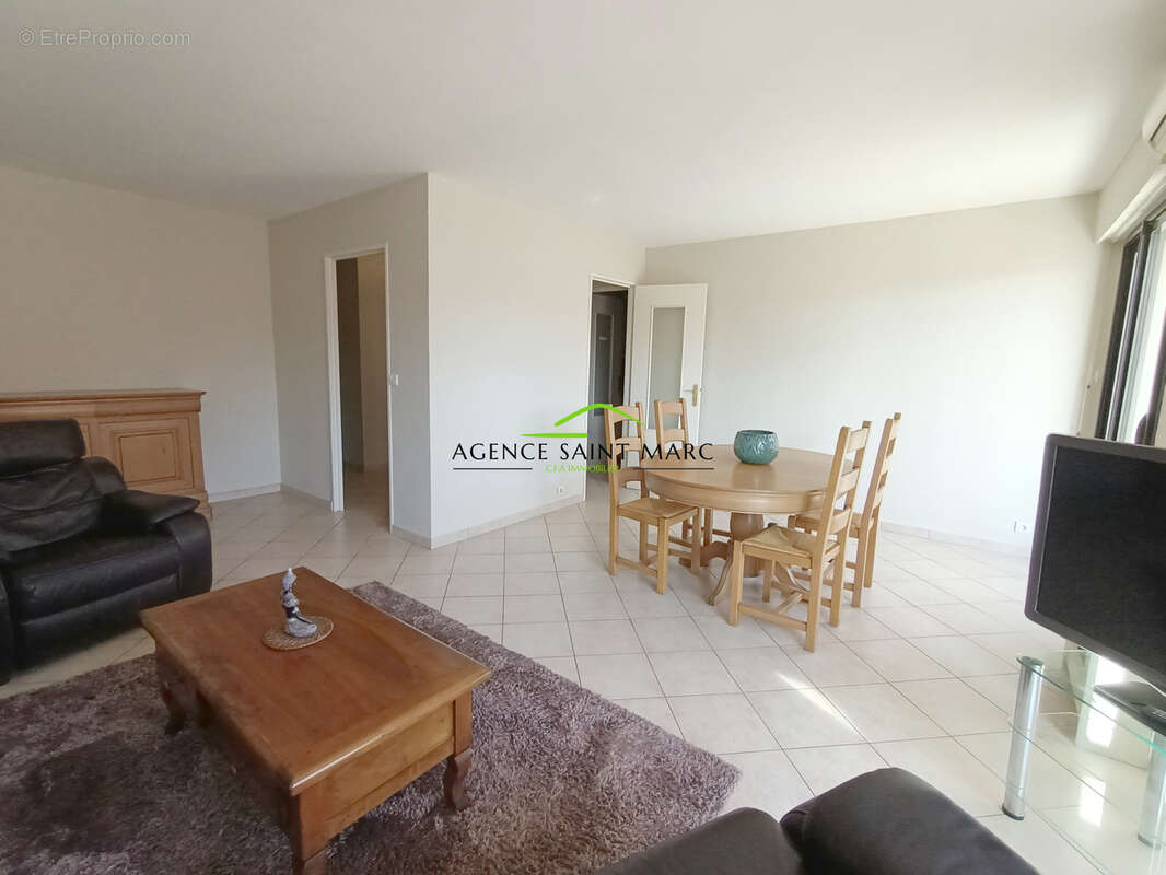 Appartement à MANDELIEU-LA-NAPOULE