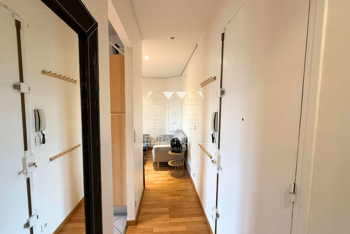 Appartement à PARIS-17E