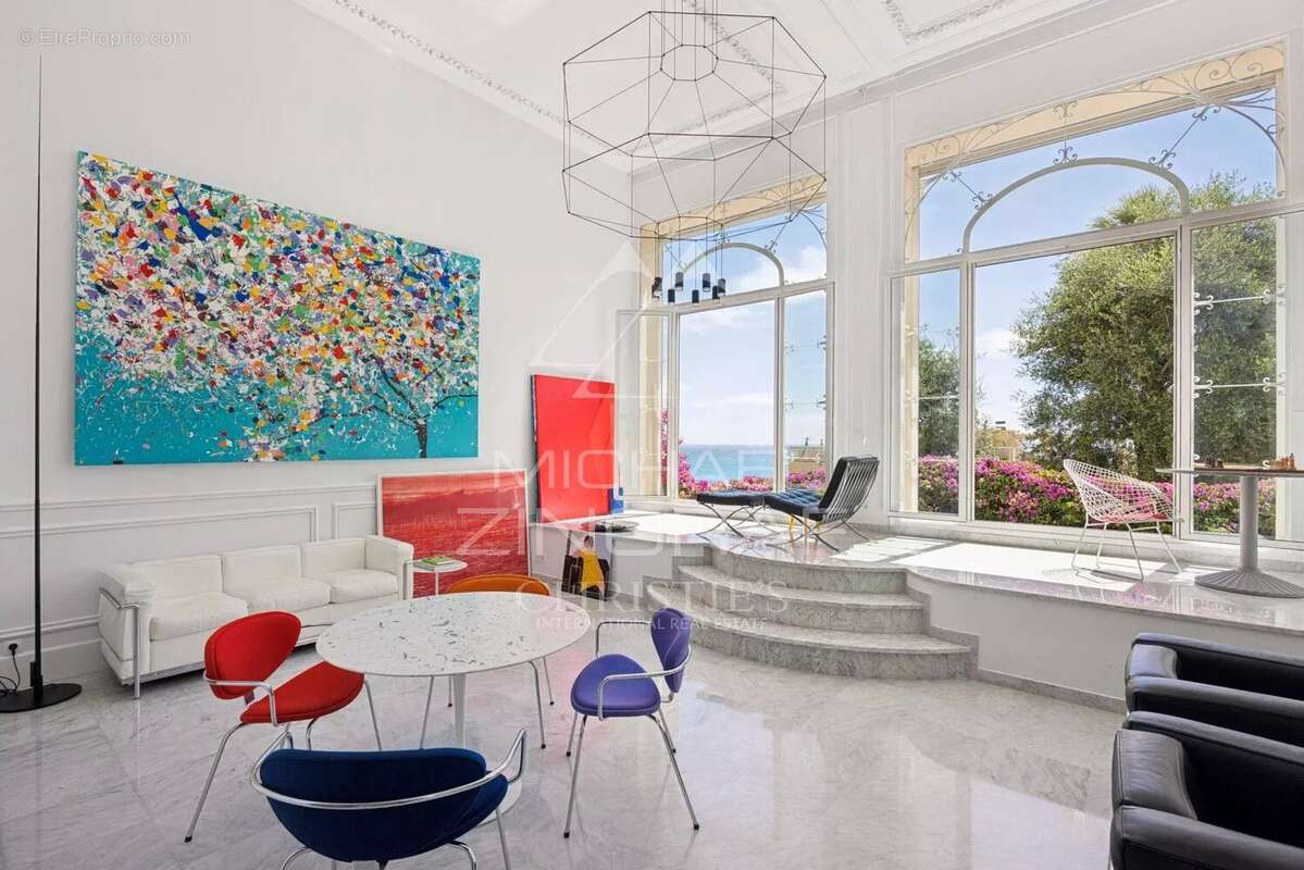 Appartement à MENTON