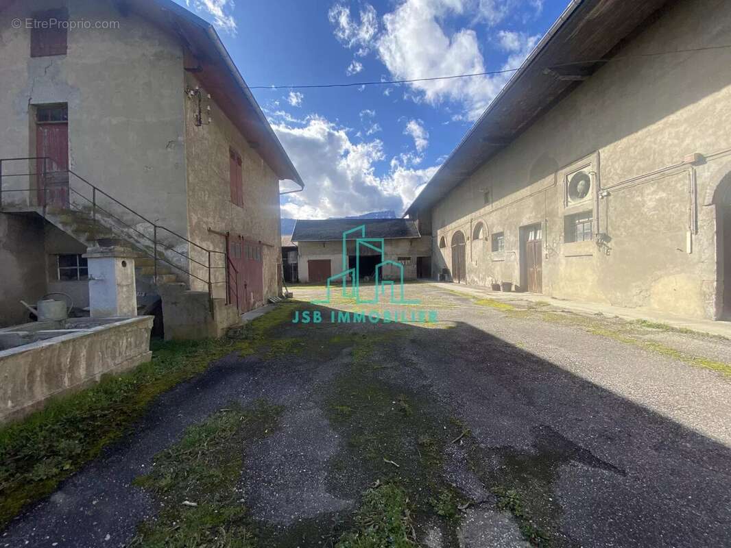 Maison à MONTMELIAN