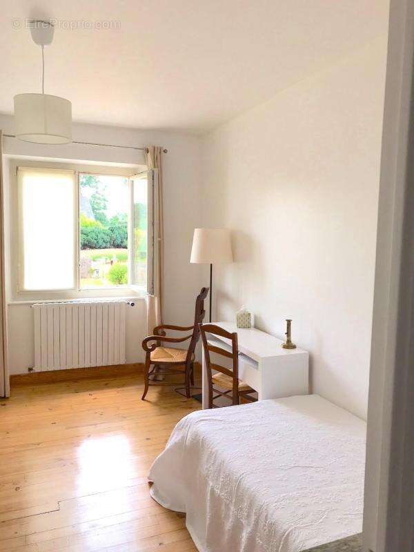 Maison à MINIAC-MORVAN