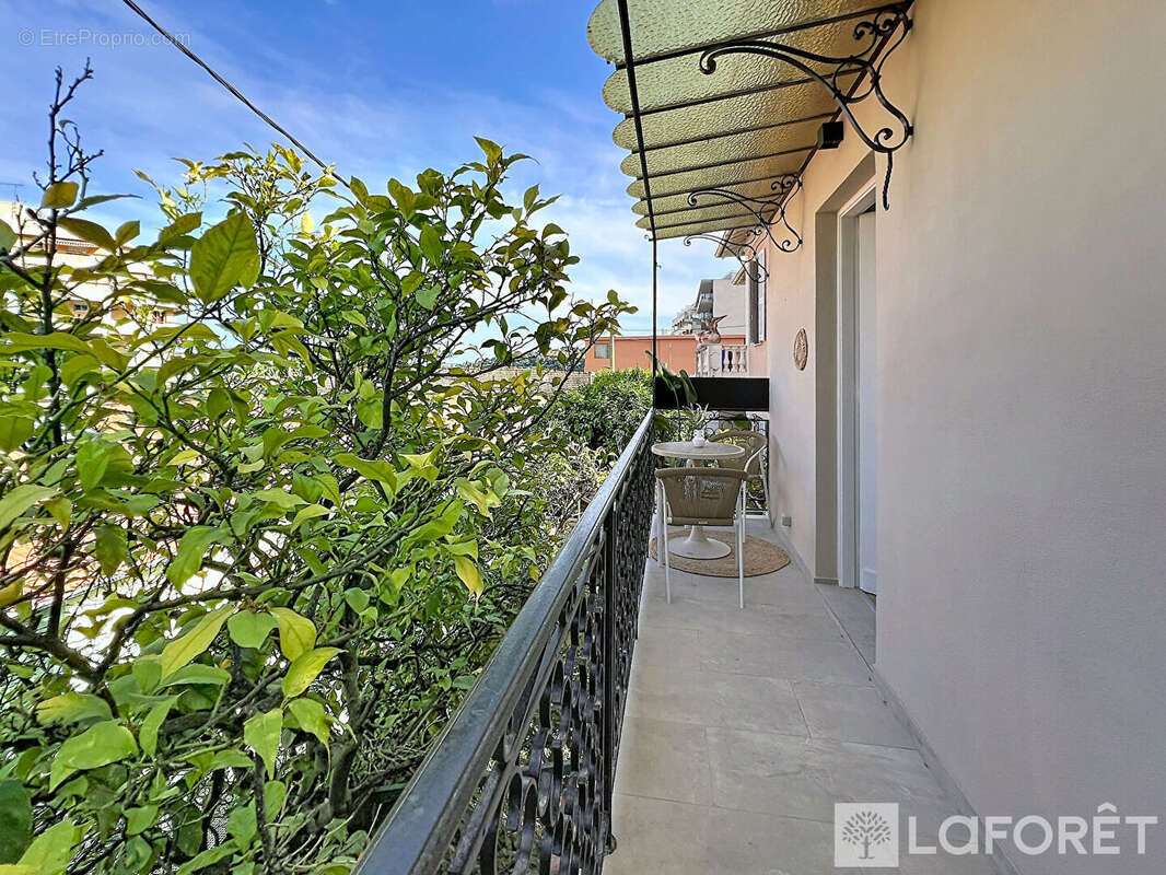 Appartement à ROQUEBRUNE-CAP-MARTIN