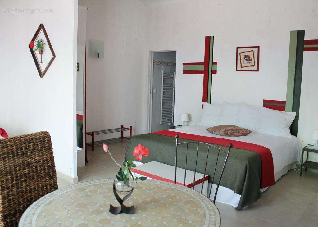 Villa vue mer avec chambres d'hotes et gites independants - photo 6