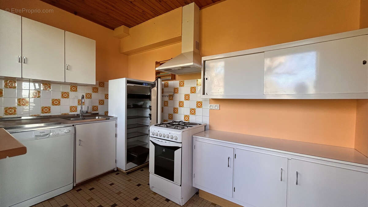 Maison avec terrain sur une parcelle de 5.610 m2 - photo 8