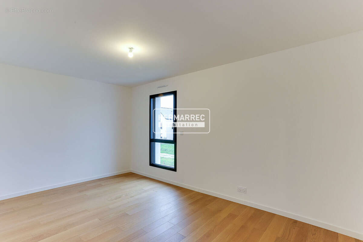 Maison à LA CHAPELLE-DES-FOUGERETZ