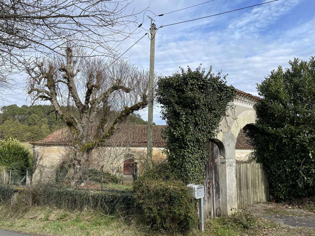 Maison à SAINT-AQUILIN