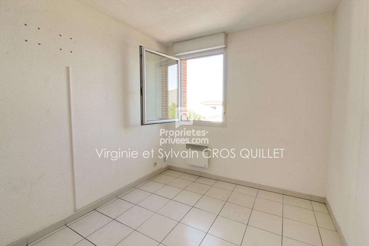 Appartement à LESPINASSE